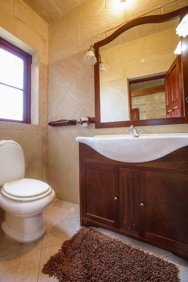 Il-Veduta Holiday Farmhouse With Sunny Private Pool In Island Of Gozo Għarb Kültér fotó