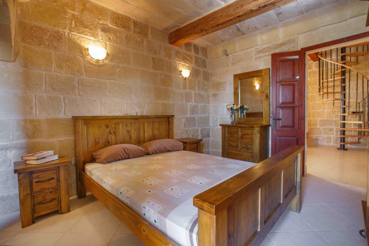 Il-Veduta Holiday Farmhouse With Sunny Private Pool In Island Of Gozo Għarb Kültér fotó