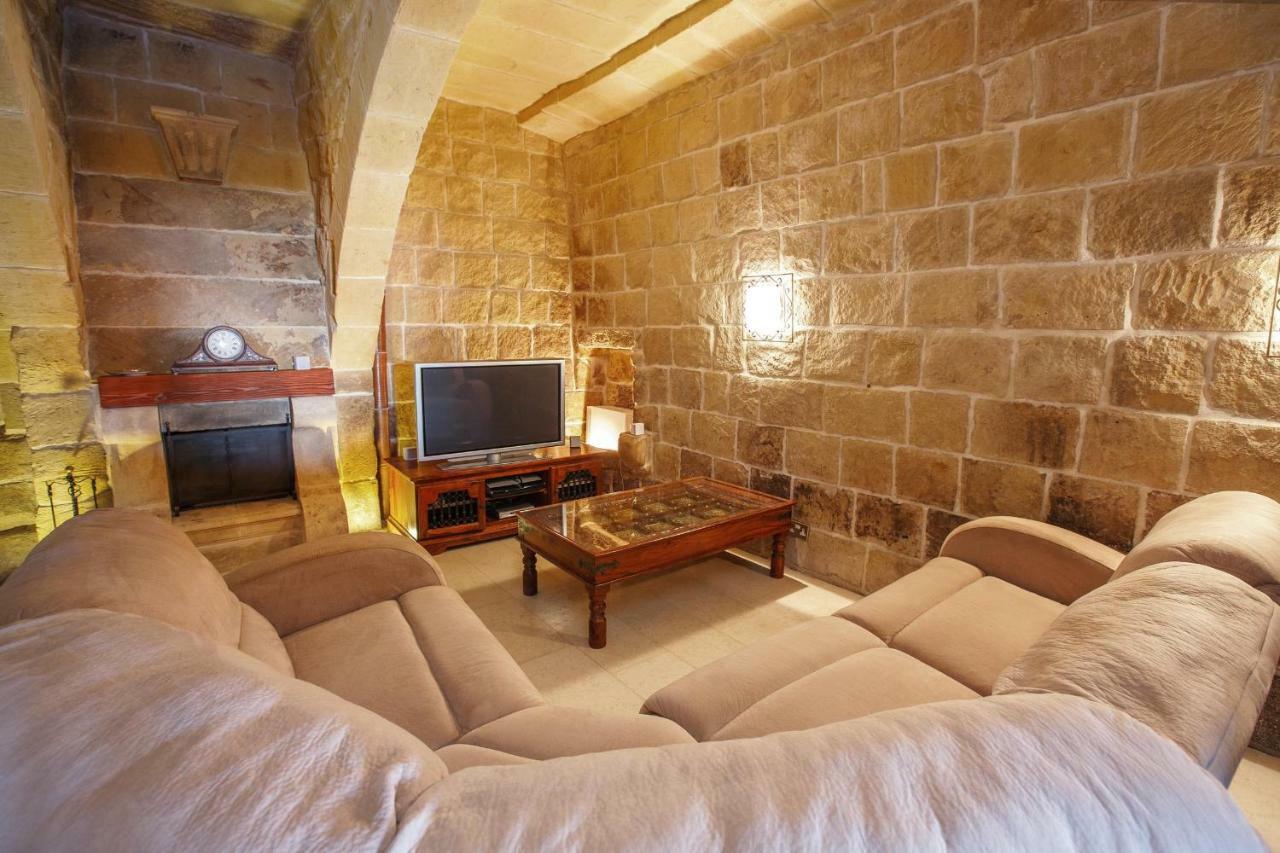 Il-Veduta Holiday Farmhouse With Sunny Private Pool In Island Of Gozo Għarb Kültér fotó