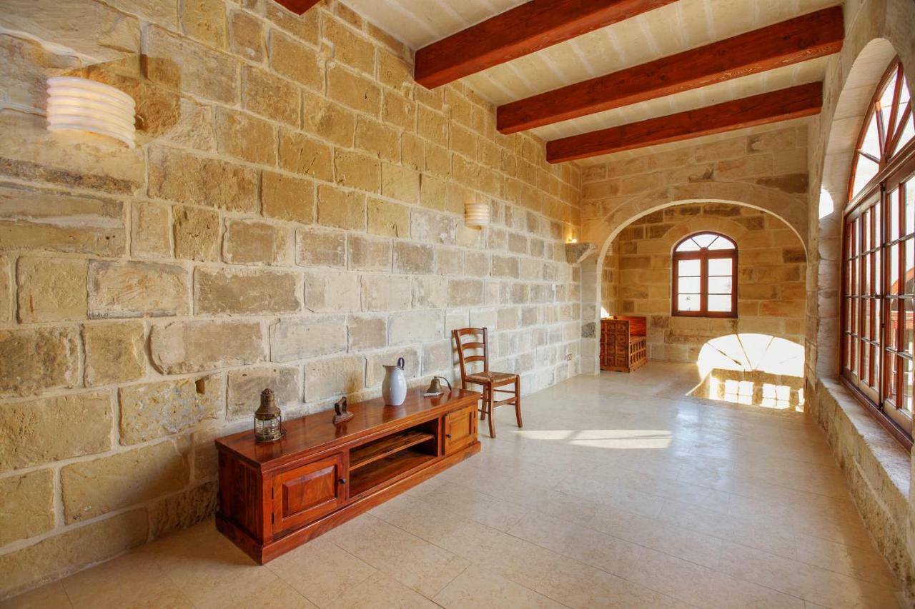 Il-Veduta Holiday Farmhouse With Sunny Private Pool In Island Of Gozo Għarb Kültér fotó